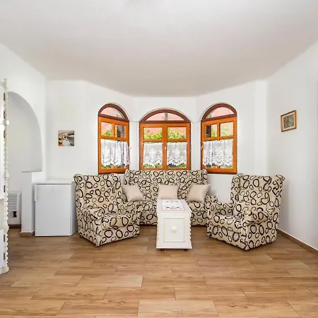 By Interhome * Balatonmáriafürdő